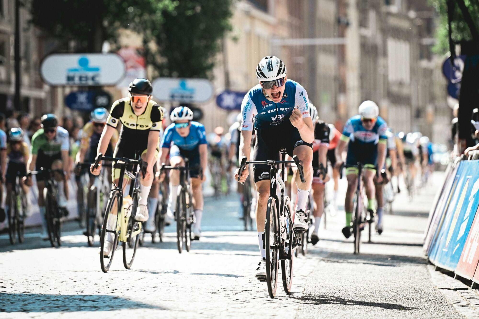 Jules Vydt sprints to victory in the Katjeskoers