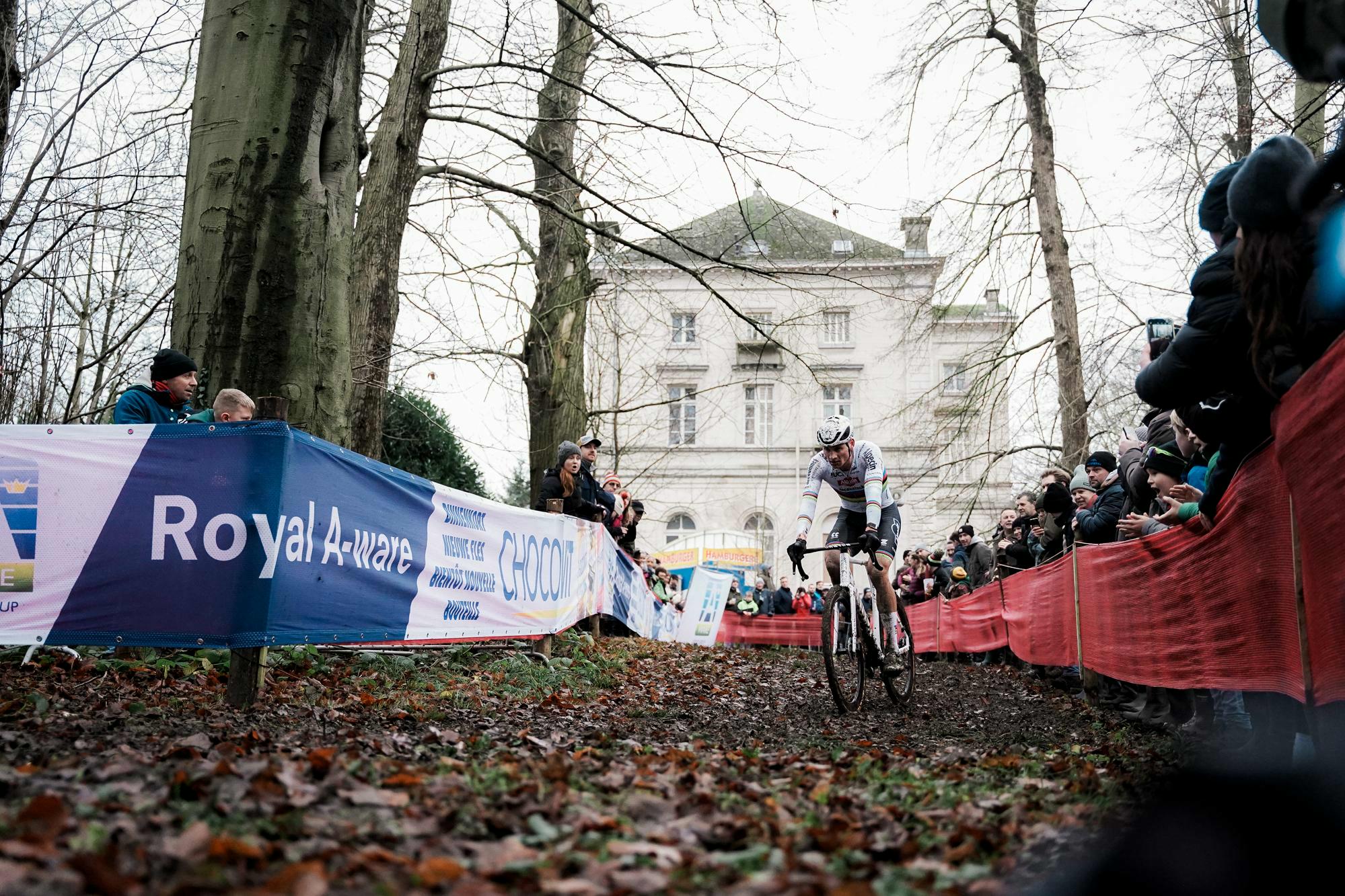 Royal A-ware extends partnership with the UCI Cyclo-cross World Cup for two more years