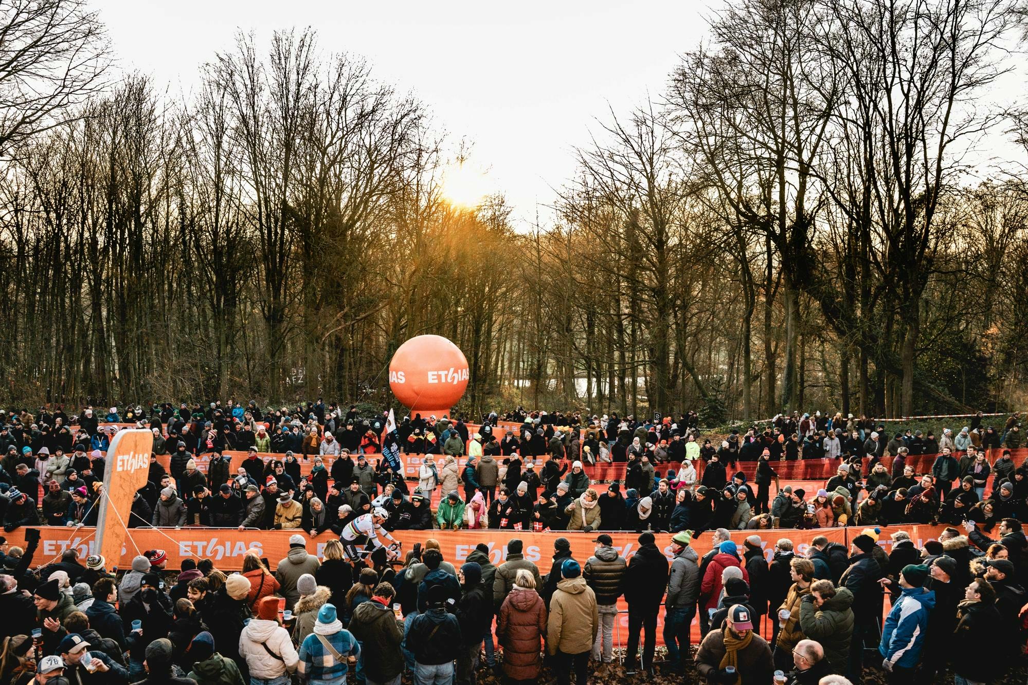 Van der Poel s’impose à Gavere pour la quatrième année consécutive