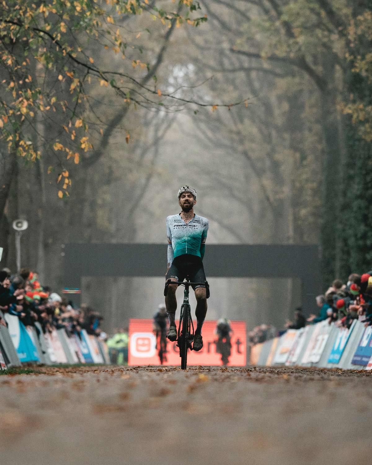 Joris Nieuwenhuis gagne à Merksplas malgré la malchance